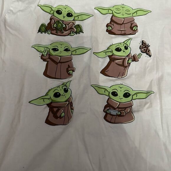 Disney Starwars Mandelorian Baby Grogu Tshirt Size M - Picture 7 of 11